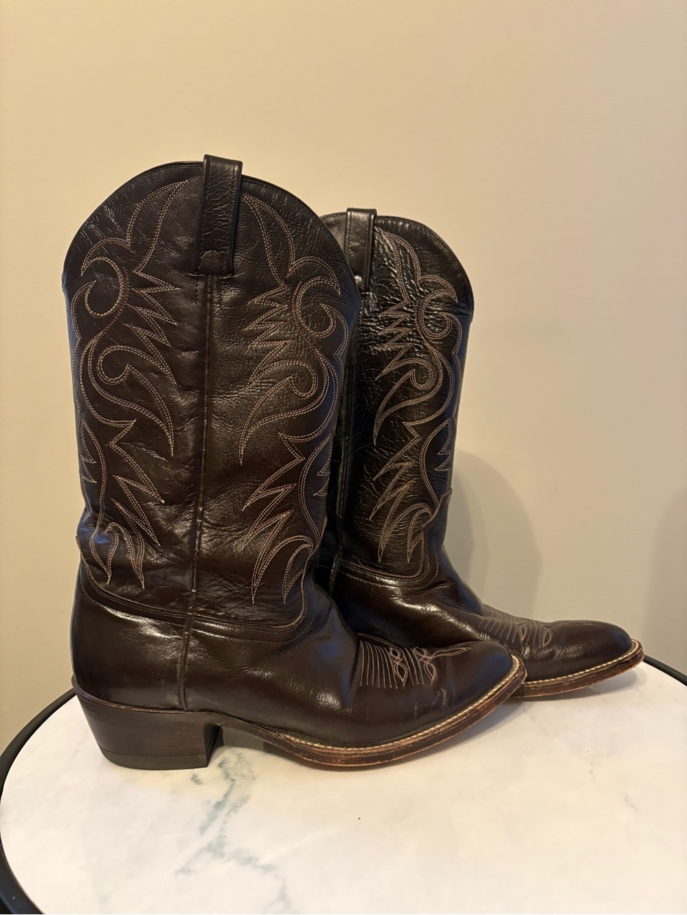 Men’s Leather Brown Western Cowboy Boots Size 10 Embroidered Stitching Pull On